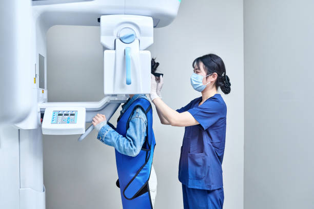 Best Emergency Tooth Extraction in Lindsay, CA